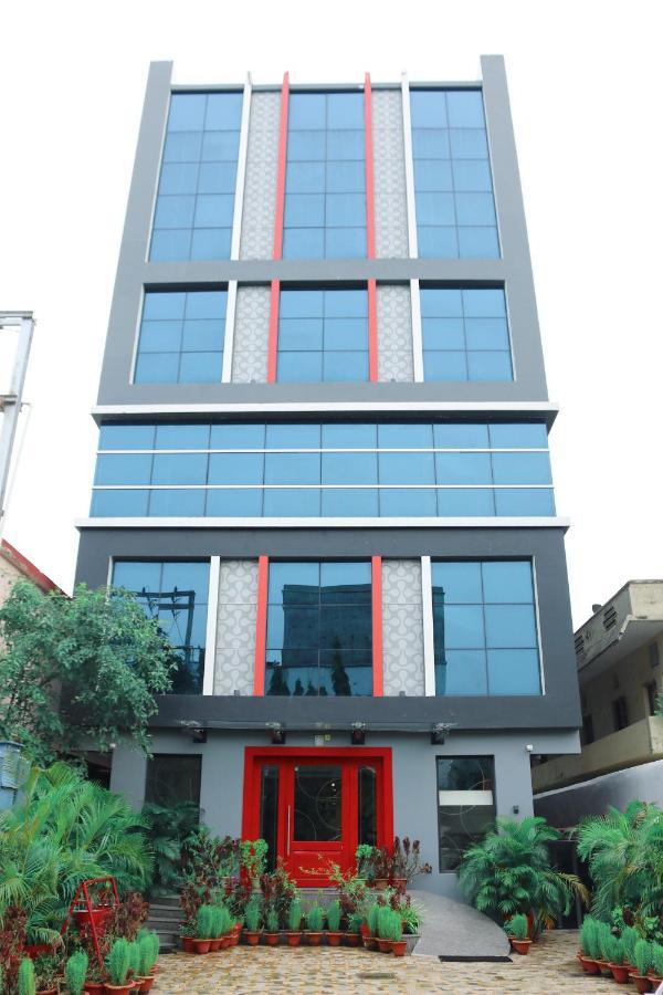 Hotel Sm Hives Bhubaneswar Exterior foto
