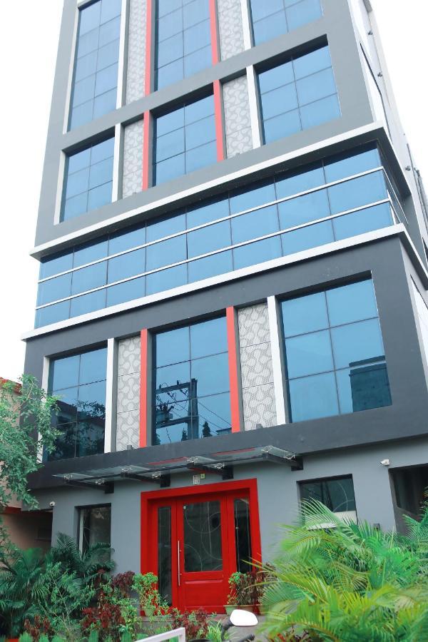 Hotel Sm Hives Bhubaneswar Exterior foto