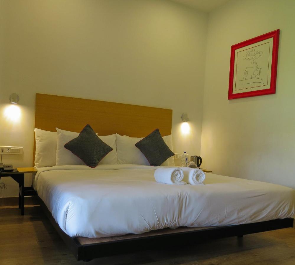 Hotel Sm Hives Bhubaneswar Exterior foto